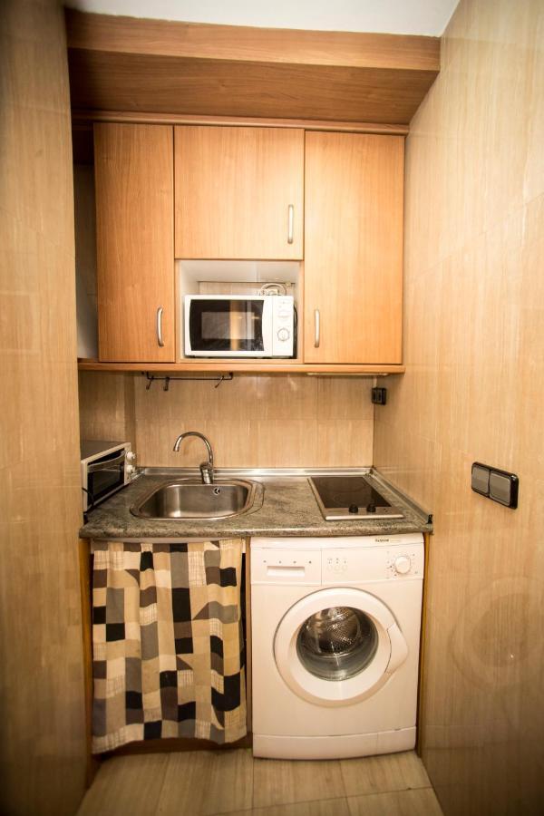 Hostal Caballeros Soria Esterno foto