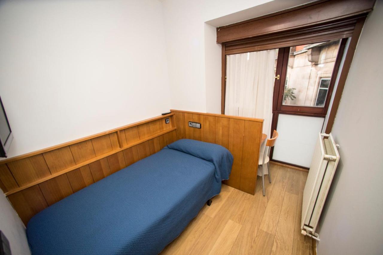 Hostal Caballeros Soria Camera foto
